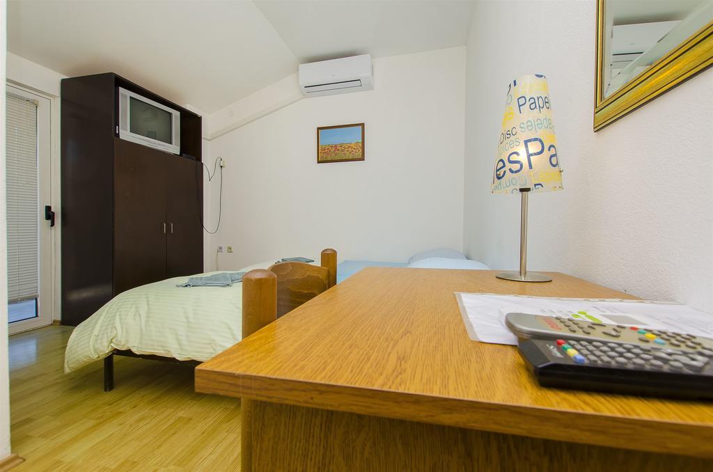 Caporice Rooms Marijana מראה חיצוני תמונה