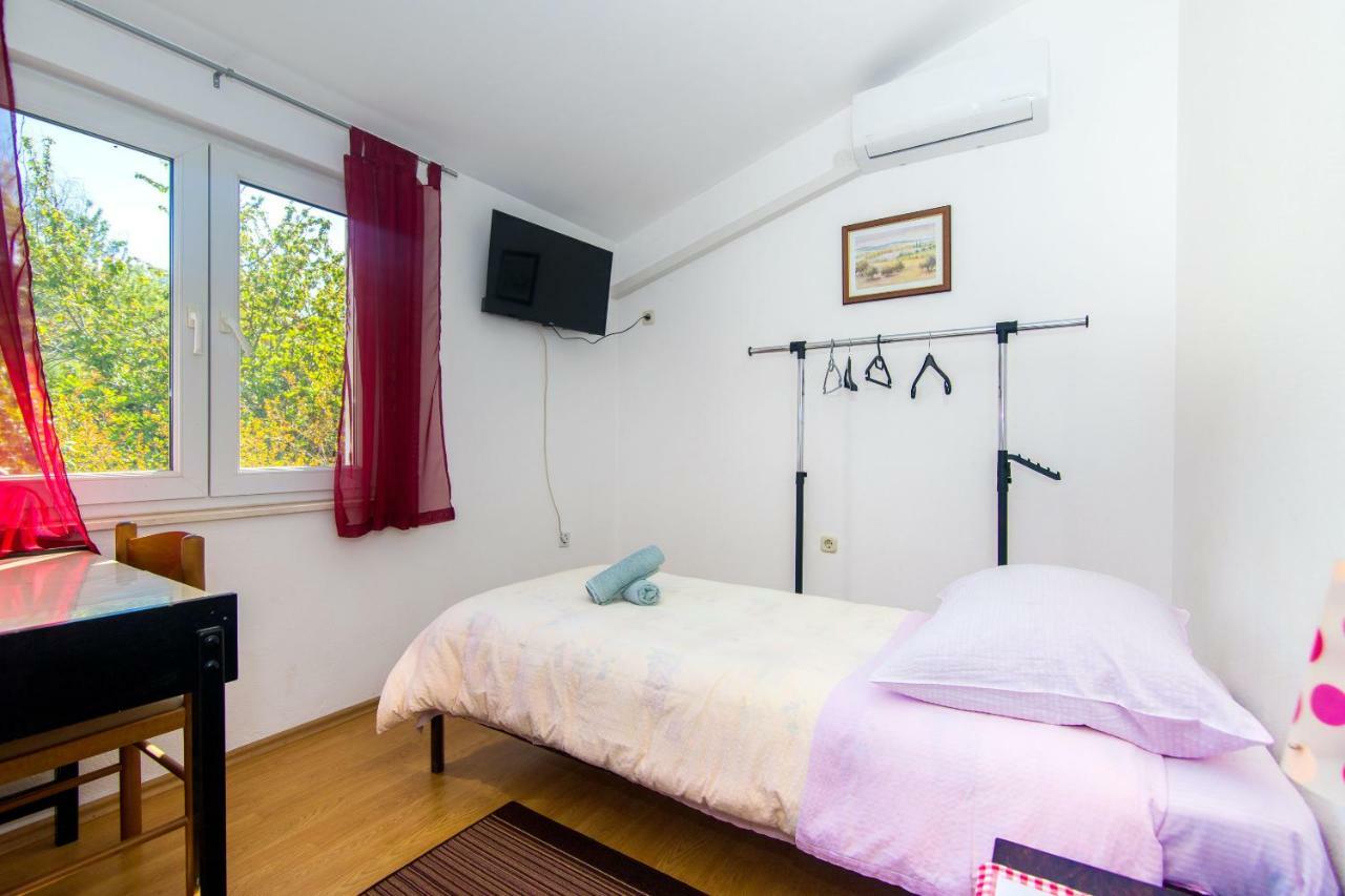 Caporice Rooms Marijana מראה חיצוני תמונה